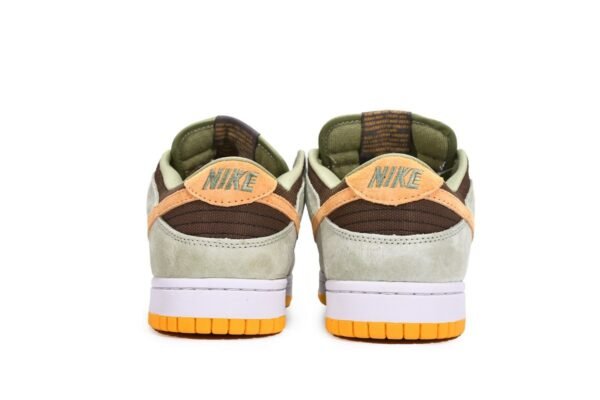 Nike Dunk Low SE Dusty Olive DH5360-300