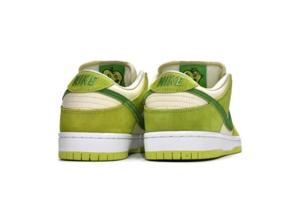 nike_dunk_low_sour_apple_dm0807_300_178863686C11F.jpg Nike Dunk Low Sour Apple DM0807-300