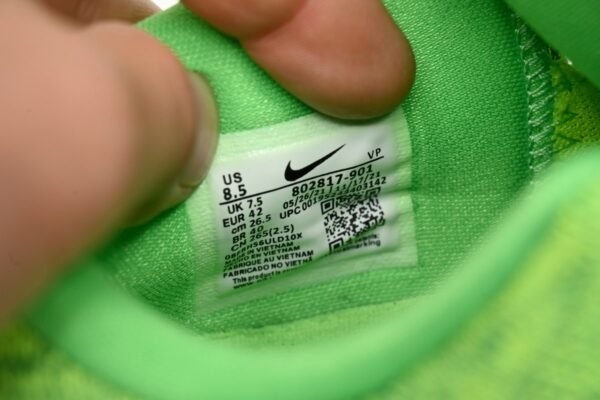 nike_kobe_10_elite_id__grinch__802817_901_19B5AA3885714.jpg Nike Kobe 10 Elite iD 'Grinch' 802817-901