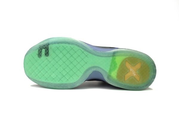 Nike Kobe 10 Overcome 705317-305