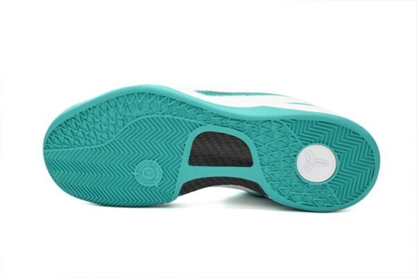 nike_kobe_8__radiant_emerald__fq3549_101_19A689AB24D16.jpg Nike Kobe 8 "Radiant Emerald" FQ3549-101