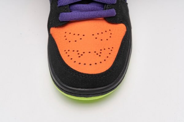 nike_sb_dunk_low__night_of_mischief__bq6817_006_18AEFE2F3631F.jpg Nike SB Dunk Low “Night Of Mischief” BQ6817-006