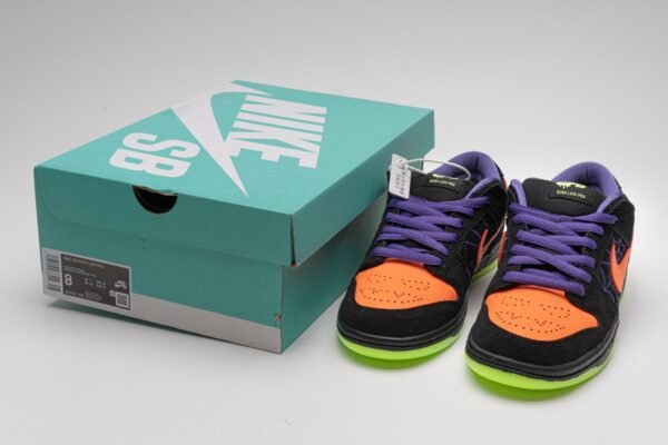 nike_sb_dunk_low__night_of_mischief__bq6817_006_18AEFE2F98911.jpg Nike SB Dunk Low “Night Of Mischief” BQ6817-006