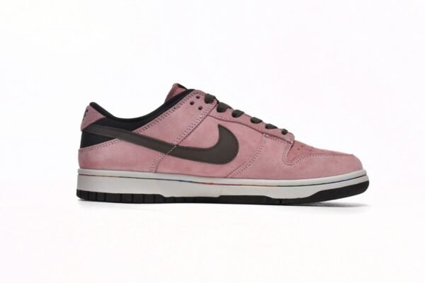 nike_sb_dunk_low_ae86_pink_dd1391_105_1788220337414.jpg Nike SB Dunk Low AE86 Pink DD1391-105