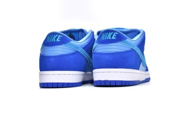 nike_sb_dunk_low_blue_raspberry_dm0807_400_1788194121C1B.jpg Nike SB Dunk Low Blue Raspberry DM0807-400