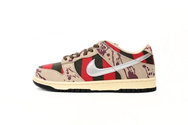 nike_sb_dunk_low_freddy_krueger_313170_202_1901A90373414.jpg Nike SB Dunk Low Freddy Krueger 313170-202
