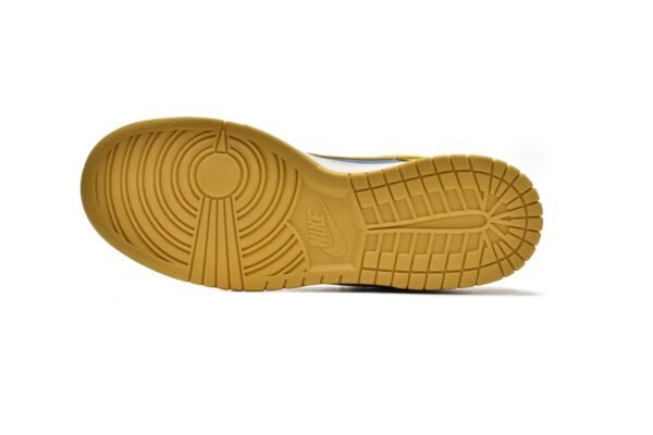 nike_sb_dunk_low_kobe_lf2428_002__17881F300241D.jpg Nike SB Dunk Low Kobe LF2428-002