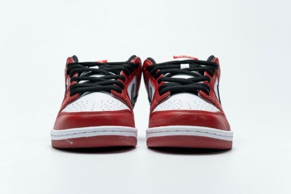 Nike SB Dunk Low Pro "Chicago" BQ6817-600