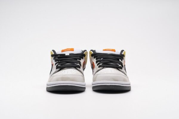 Nike SB Dunk Low Raygun Tie-Dye White  BQ6832-101