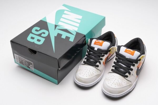 Nike SB Dunk Low Raygun Tie-Dye White  BQ6832-101