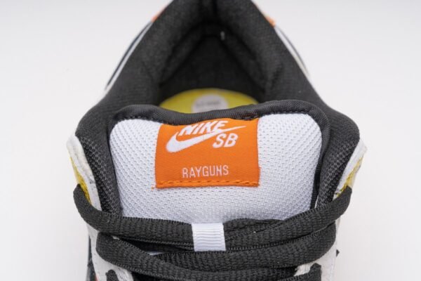 Nike SB Dunk Low Raygun Tie-Dye White  BQ6832-101