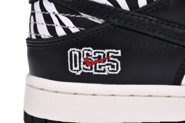 quartersnacks_x_nike_sb_dunk_low_zebra__dm3510_001_1806C41848211.jpg Quartersnacks x Nike SB Dunk Low Zebra DM3510-001