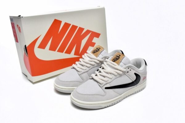 stussy_x_nike_sb_dunk_low_dd9776_068_185A6BC4D3616.jpg Stussy x Nike SB Dunk Low DD9776-068