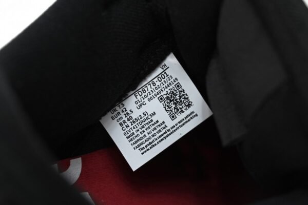 supreme___nike_dunk_low__rammellzee__fd8778_001__1877F57C8E415.jpg Supreme × Nike Dunk Low “Rammellzee” FD8778-001
