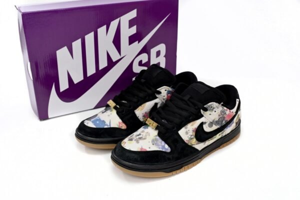 supreme___nike_dunk_low__rammellzee__fd8778_001__1877F57D1F512.jpg Supreme × Nike Dunk Low “Rammellzee” FD8778-001