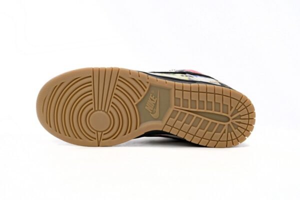 supreme___nike_dunk_low__rammellzee__fd8778_001__1877F57D22B10.jpg Supreme × Nike Dunk Low “Rammellzee” FD8778-001