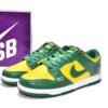 supreme_x_nike_sb_dunk_low_brazil__do7412_983__178713C333611.jpg (OG)Supreme x Nike SB Dunk Low Brazil DO7412-983
