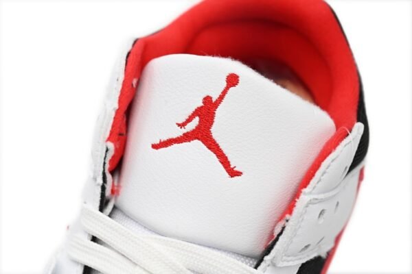 travis_scott_x_jordan_cut_the_check_nice_kicks_black_white_red__fz8117_407_1A6F4FBBD7C1F.jpg Travis Scott x Jordan Cut The Check Nice Kicks Black White Red FZ8117-407
