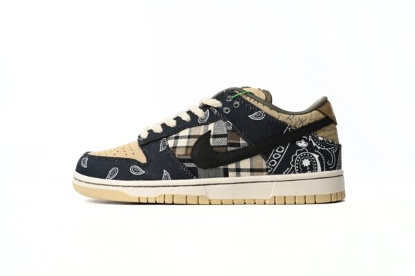 Dope Sneakers Travis Scott x Nike SB Dunk Low CT5053-001