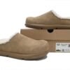 UGG 1155888 Maroon (color)