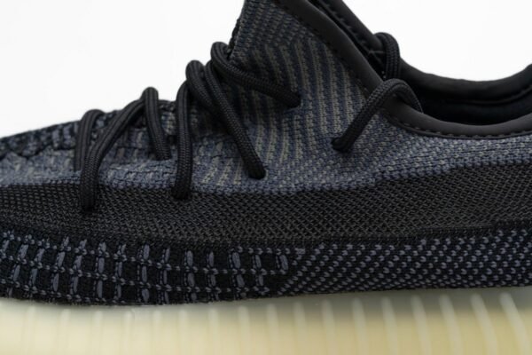 yeezy_boost_350_v2_carbon_fz5000_18DFDFE35C11B.jpg Yeezy Boost 350 V2 Carbon Reps FZ5000