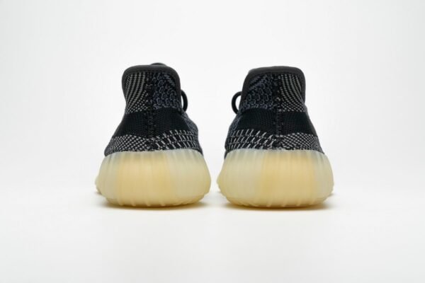 yeezy_boost_350_v2_carbon_fz5000_18DFDFE38EC1D.jpg Yeezy Boost 350 V2 Carbon Reps FZ5000