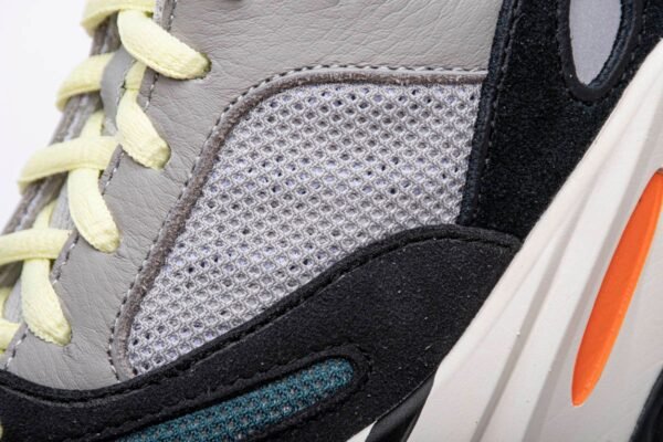 yeezy_boost_700_og_wave_runner__b75571_186ECD114621D.jpg Yeezy Boost 700 OG“Wave Runner” B75571