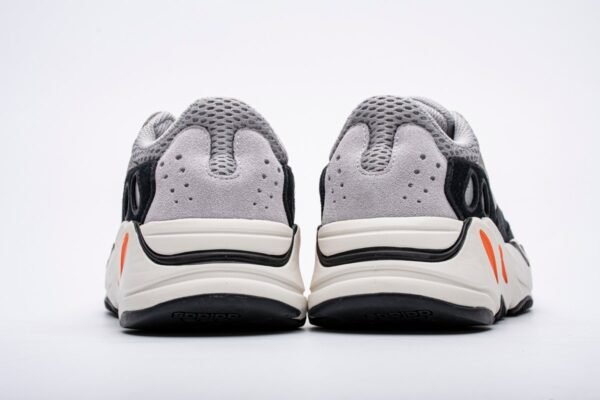 yeezy_boost_700_og_wave_runner__b75571_186ECD1278E11.jpg Yeezy Boost 700 OG“Wave Runner” B75571