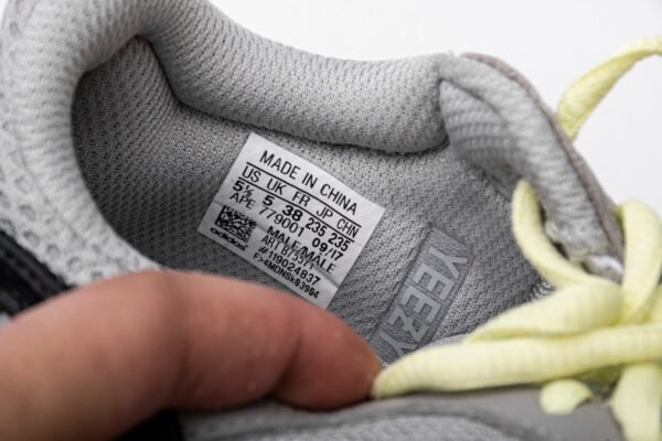 yeezy_boost_700_og_wave_runner__b75571_186ECD129CC15.jpg Yeezy Boost 700 OG“Wave Runner” B75571