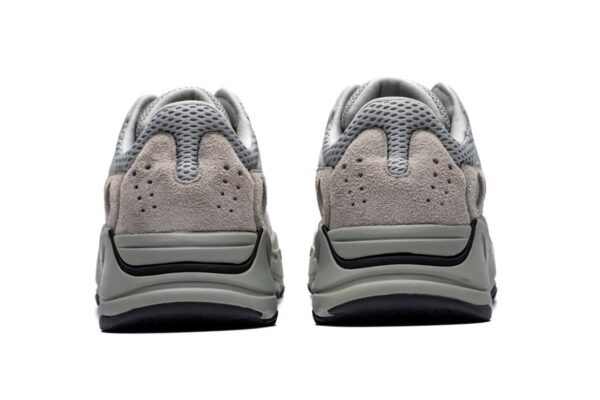 yeezy_boost_700_salt_eg7487_178C76835FB10.jpg Yeezy Boost 700 Salt EG7487
