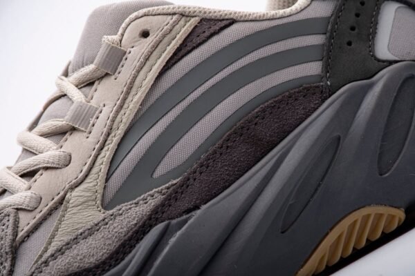 Yeezy Boost 700 V2 “Tephra” FU7914