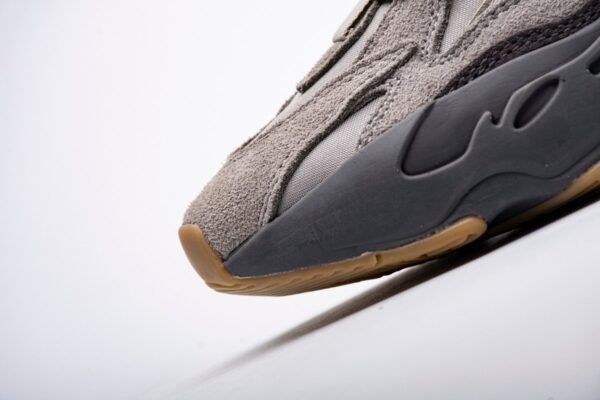 Yeezy Boost 700 V2 “Tephra” FU7914