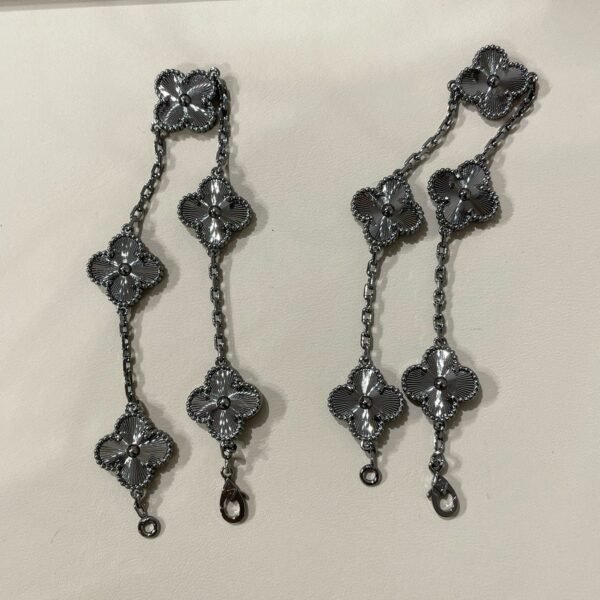 [Eternal Jewelry]CLOVER 5 MOTIF BLACK BRACELET