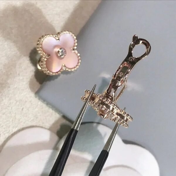 [Eternal Jewelry]CLOVER MEDIUM 1 MOTIFS  PINK MOP DIAMOND EARRINGS