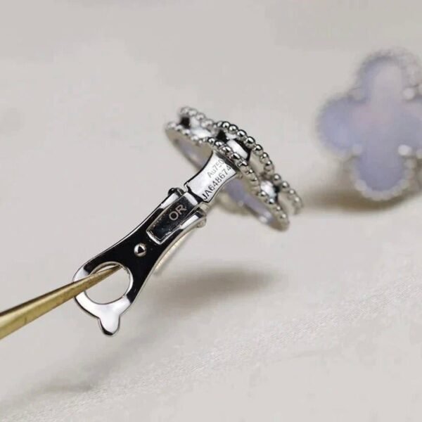 [Eternal Jewelry]CLOVER MEDIUM 1 MOTIFS  WHITE MOP EARRINGS SILVER