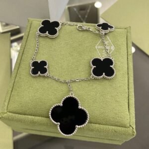 [Eternal Jewelry]CLOVER 5 MOTIFS SIVLER ONYX BRACELET