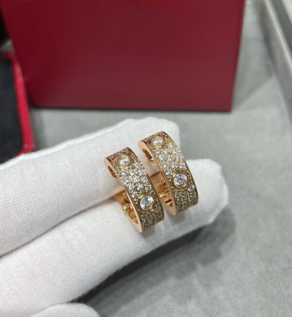 [Eternal Jewelry]LOVE 5.5MM DIAMOND PAVED EARRINGS