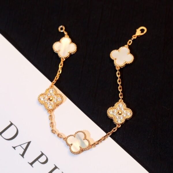 [Eternal Jewelry]CLOVER BRACELET 5 MOTIF WHITE MOP DIAMOND