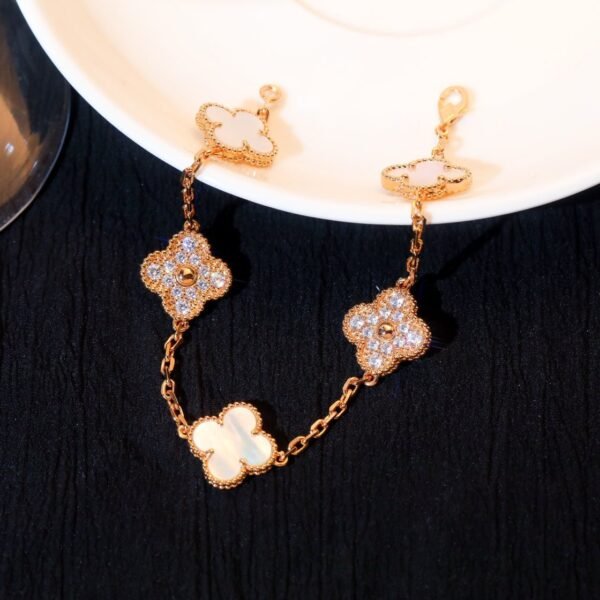 [Eternal Jewelry]CLOVER BRACELET 5 MOTIF WHITE MOP DIAMOND