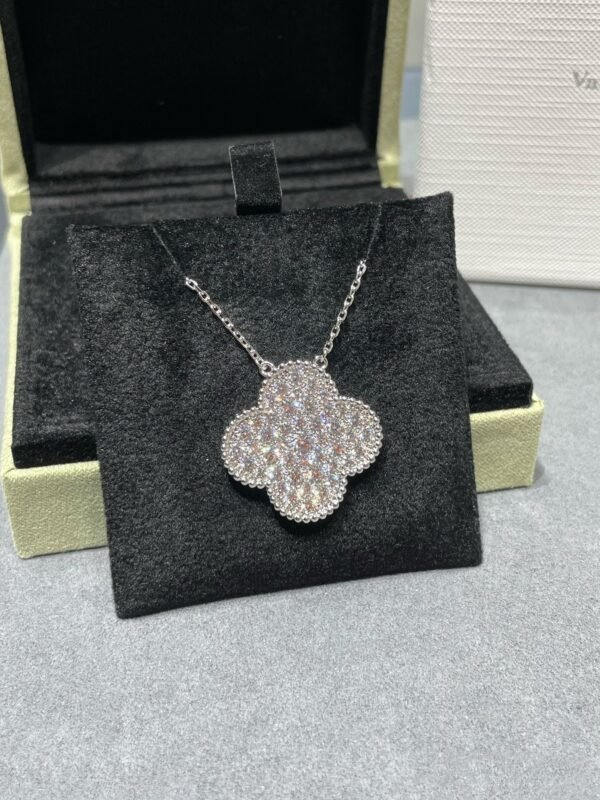 [Eternal Jewelry]CLOVER 25MM LARGE PENDANT DIAMOND PAVED SILVER NECKLACE