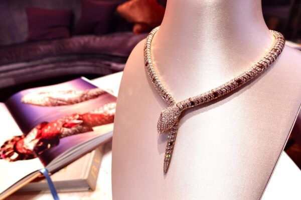 [?Eternal Jewelry?]HAUTE COUTURE GOLD SERPENTI NECKLACE