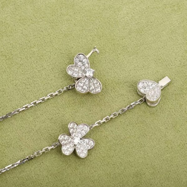 [Eternal Jewelry]FRIVOLE SILVER 9 FLOWERS NECKLACE