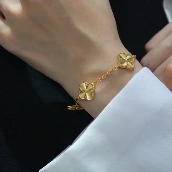 [Eternal Jewelry]CLOVER 5 FLOWERS LASER BRACELET