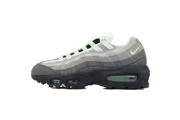 copy_of_air_max_95__grey_purple__hd8015_003__1C922D7273318.jpg Nike Air Max 95 'Fresh Mint' CD7495-101