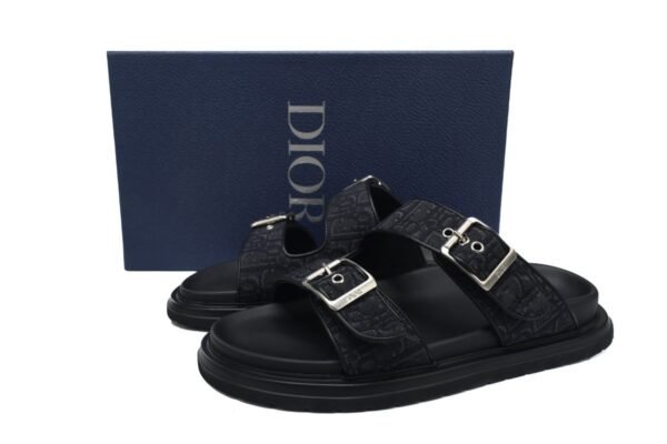 copy_of_christian_dior_dway_navy_blue_fabric_slides_1ACD56E696115.jpg Dior Aqua Black