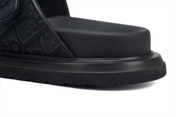 copy_of_christian_dior_dway_navy_blue_fabric_slides_1ACD56E69B71D.jpg Dior Aqua Black