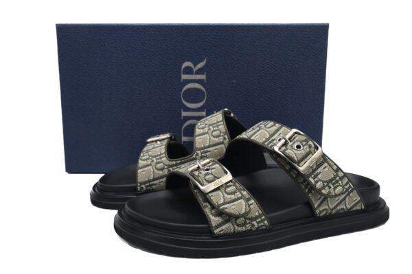 Dior Aqua Brown