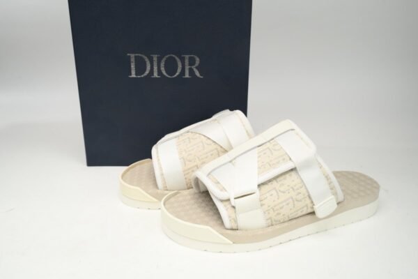 dior_alpha_oblique_all_white_3sa081yyv_h060_1A33CBB9ACB1C.jpg Dior Alpha oblique All White 3SA081YYV H060