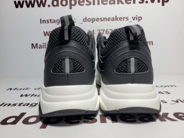 Dior B22 Black 3SN231ZHM_H960