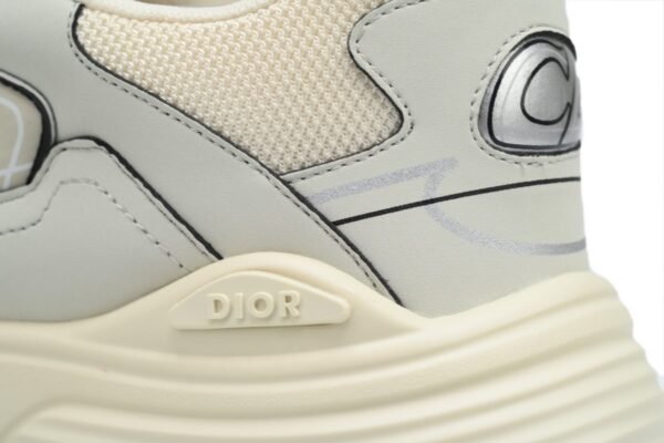 dior_b30_reflective_cd30___cream_green_3sn279zrd_h166_1ACD5963C4410.jpg Dior B30 Reflective CD30 - Cream Green 3SN279ZRD-H166